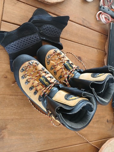 Sportiva mountaineering - la,